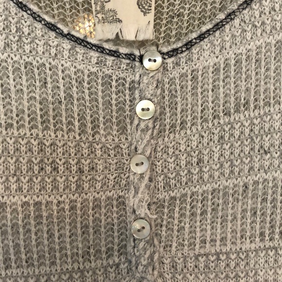 Top - Picture 2 of 3